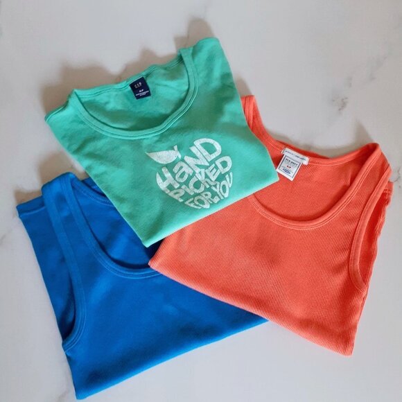 "Handpicked for you!" Bundle x3 - Gap cotton t-shirt & Old Navy tank tops - Picture 1 of 11